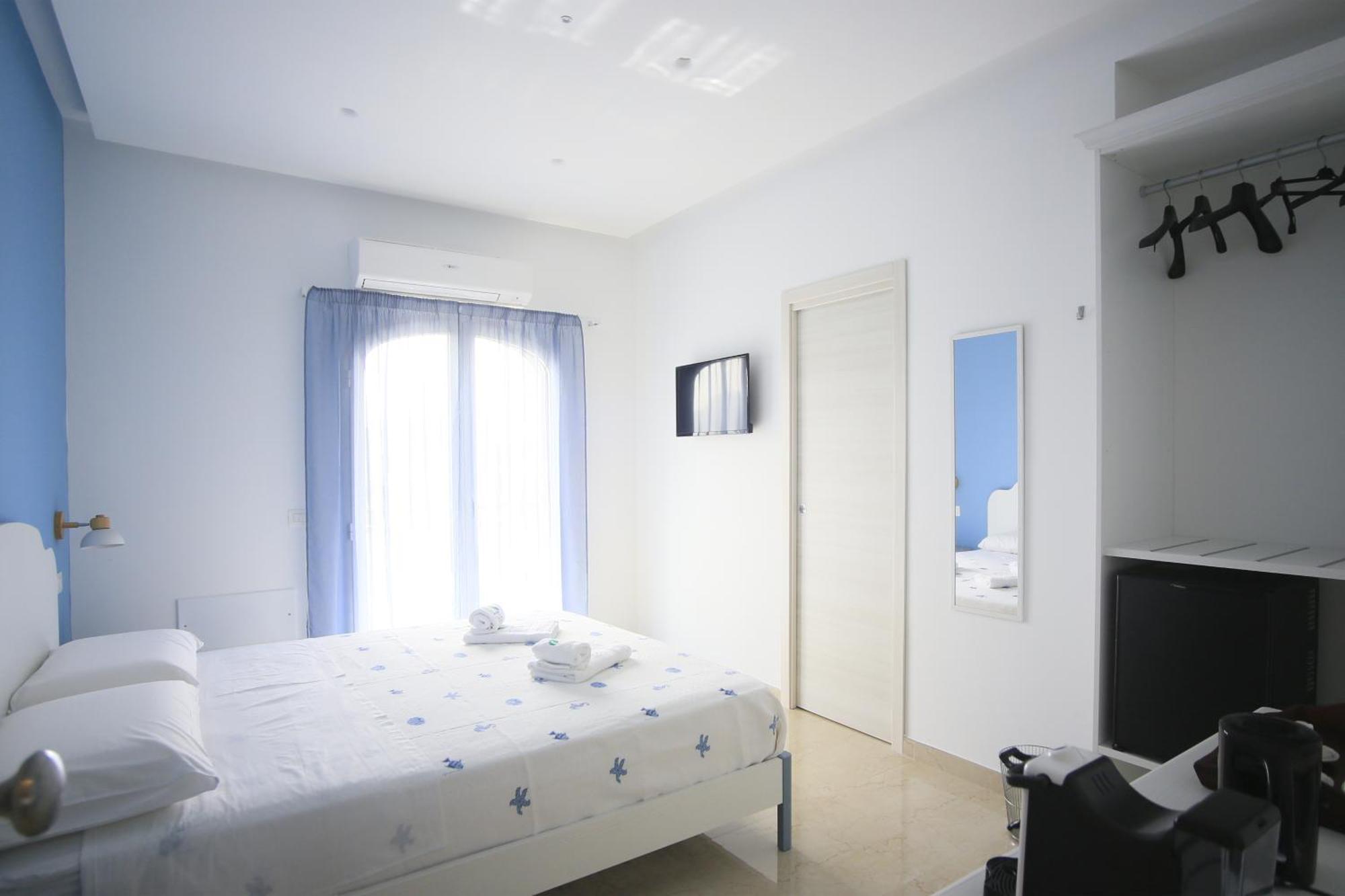 Villa Del Gaudio Rooms & Apartments Castellammare di Stabia Dış mekan fotoğraf